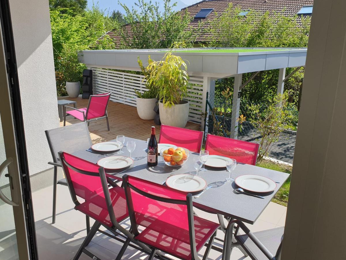 L'Appartement Jardin Avec Vue Montagnes Sévrier Exterior photo