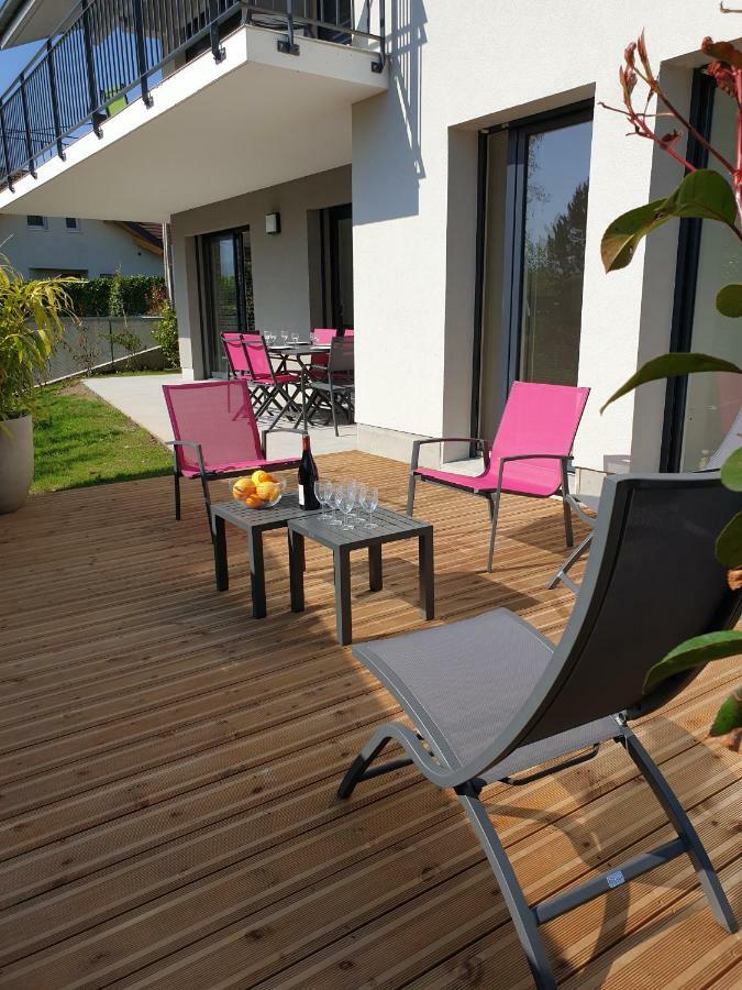 L'Appartement Jardin Avec Vue Montagnes Sévrier Exterior photo